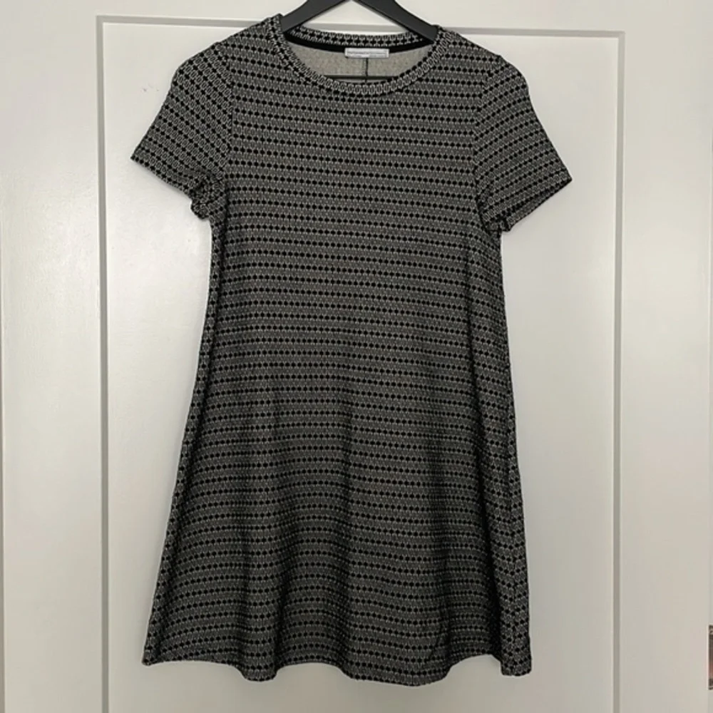 Zara dress - Picture 5 of 6